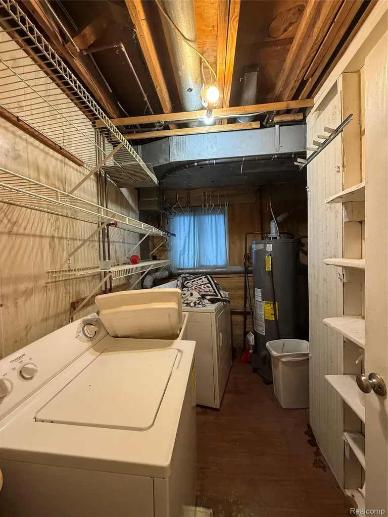 1501 Barchester Street Westland City MI 48186