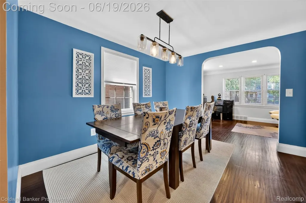 1625 Hampton Road Grosse Pointe Woods City MI 48236