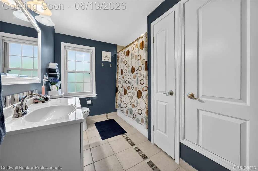 1625 Hampton Road Grosse Pointe Woods City MI 48236