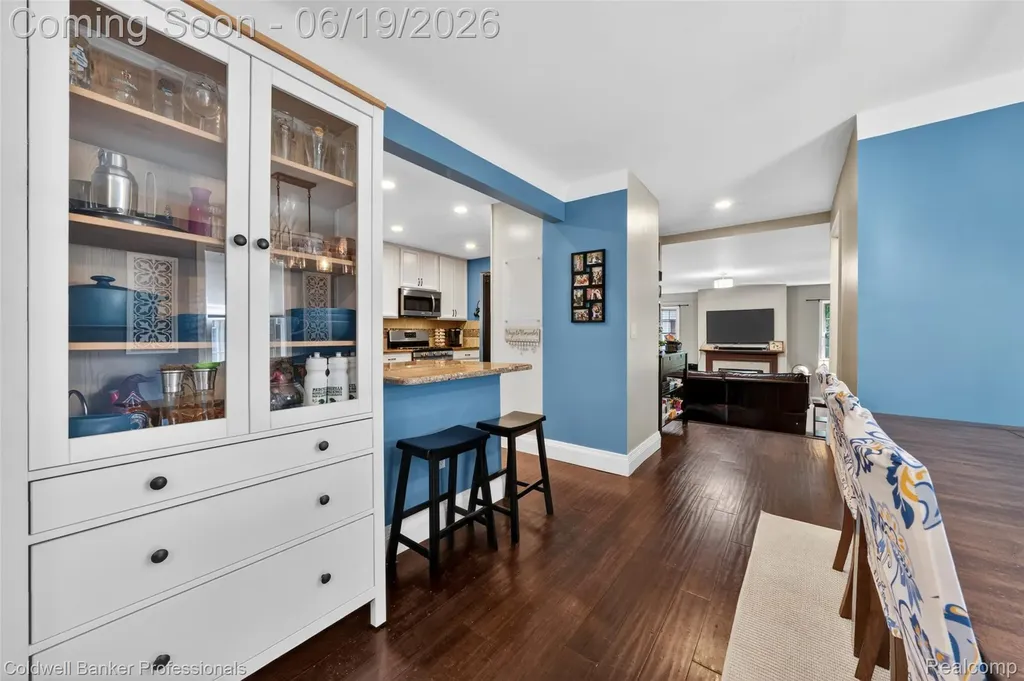 1625 Hampton Road Grosse Pointe Woods City MI 48236