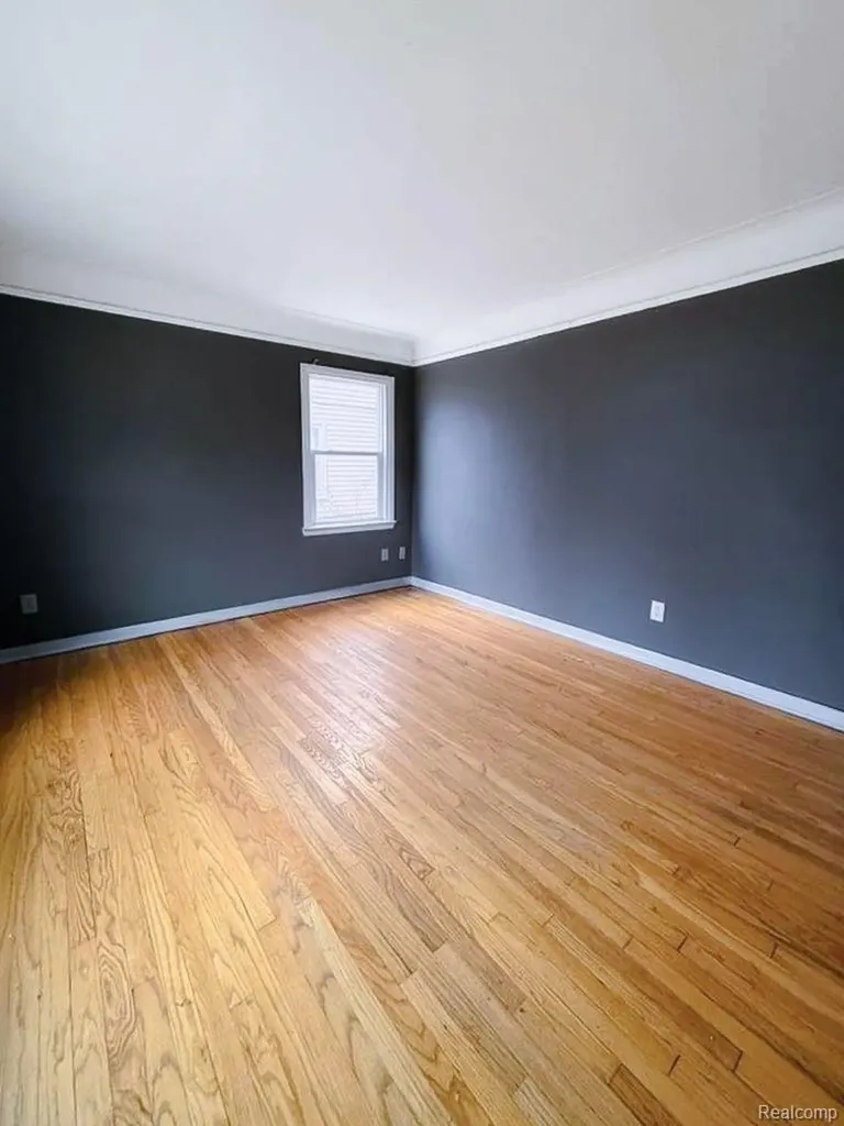 9637 Auburn Street Detroit City MI 48228