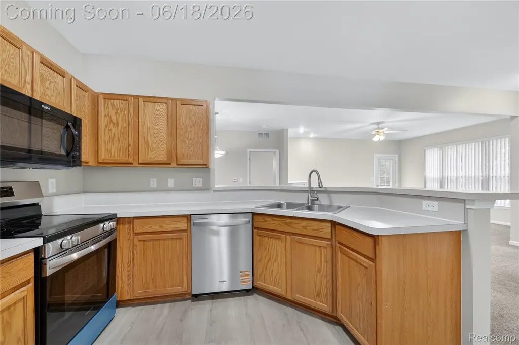 23104 Chesapeake Circle Commerce Charter Township MI 48390