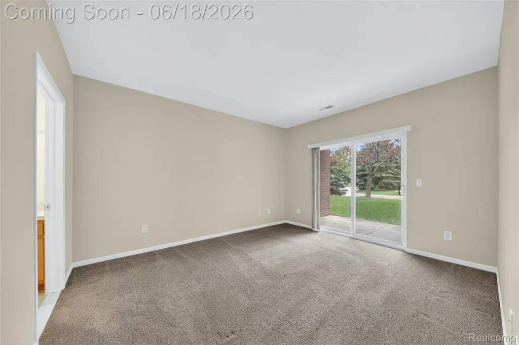 23104 Chesapeake Circle Commerce Charter Township MI 48390