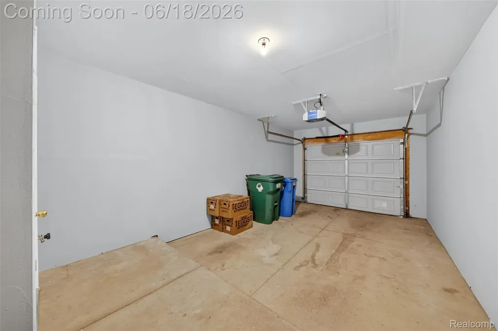 23104 Chesapeake Circle Commerce Charter Township MI 48390