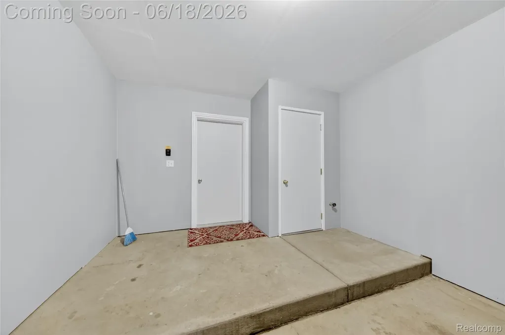 23104 Chesapeake Circle Commerce Charter Township MI 48390
