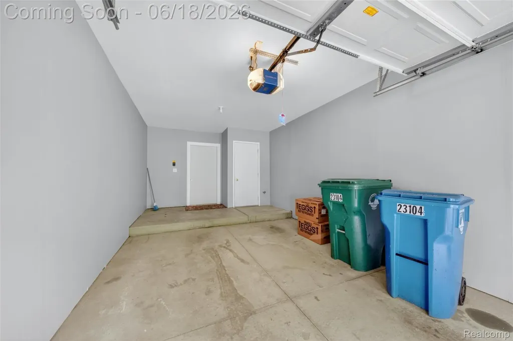 23104 Chesapeake Circle Commerce Charter Township MI 48390