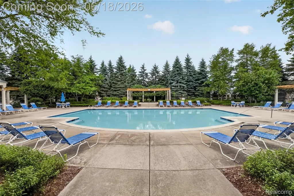 23104 Chesapeake Circle Commerce Charter Township MI 48390