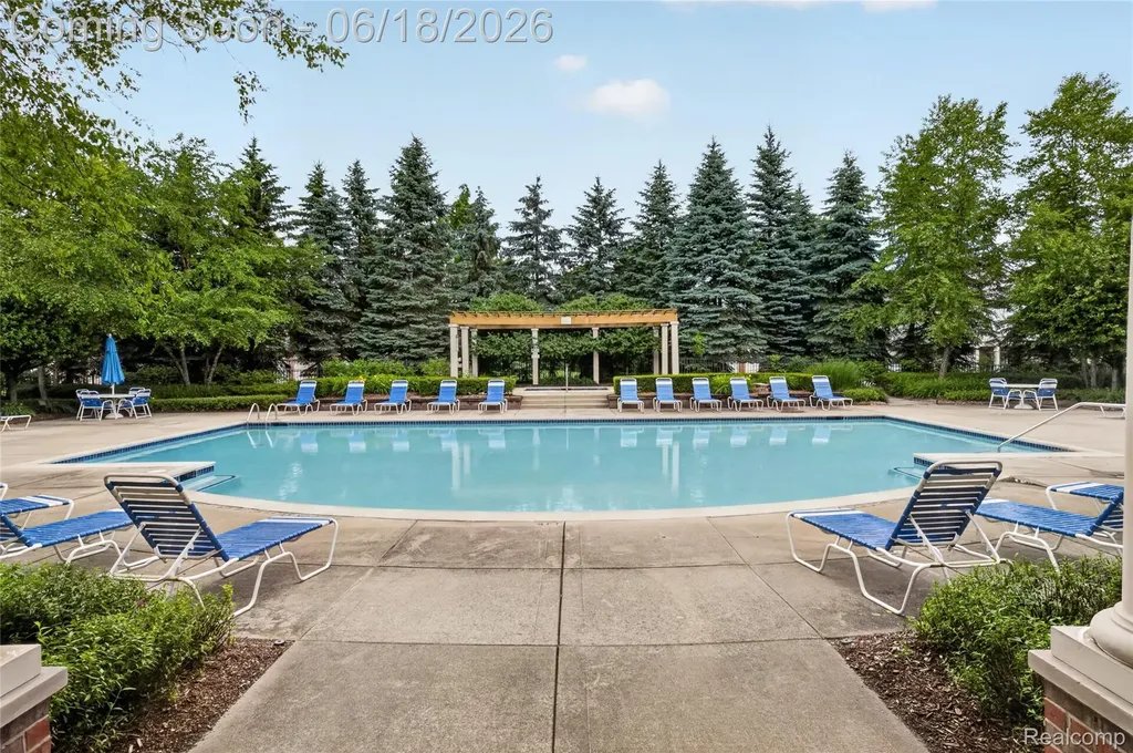 23104 Chesapeake Circle Commerce Charter Township MI 48390