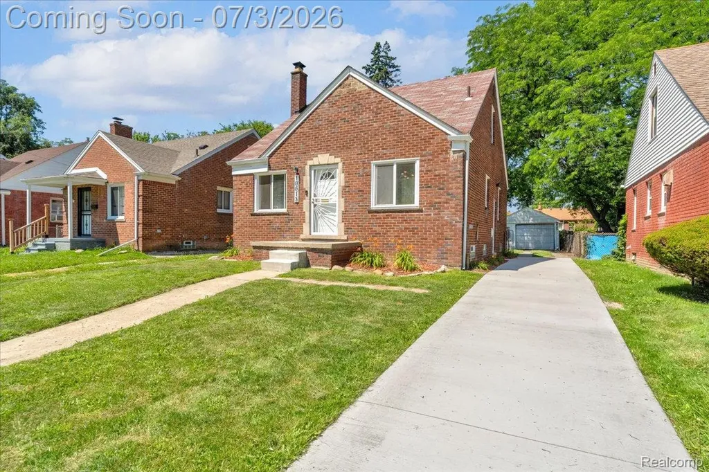10013 Warwick Street Detroit City MI 48228