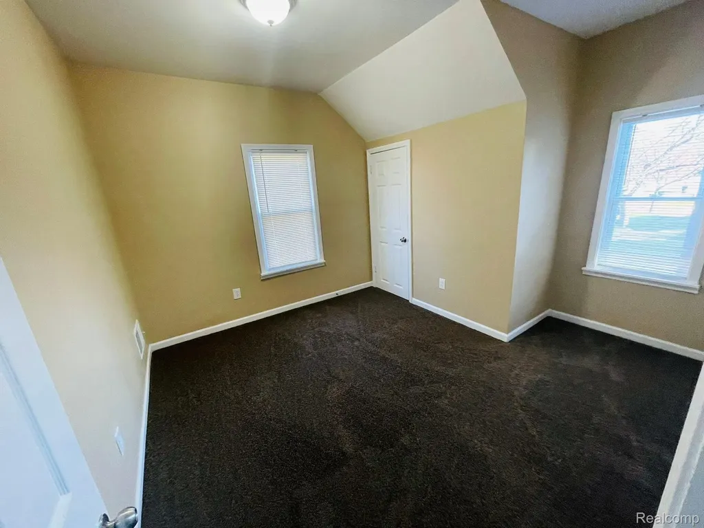 17564 Cooley Street Detroit City MI 48219