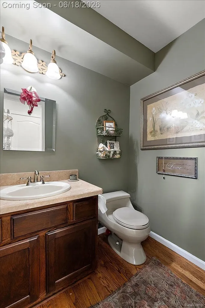 1043 River Mist Drive Rochester City MI 48307