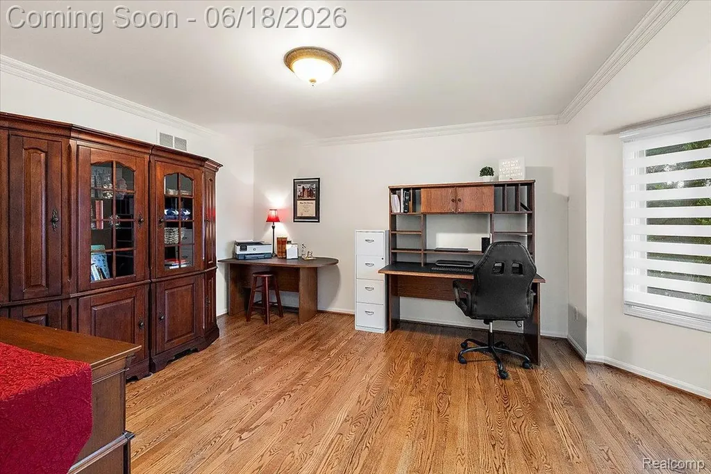 1043 River Mist Drive Rochester City MI 48307