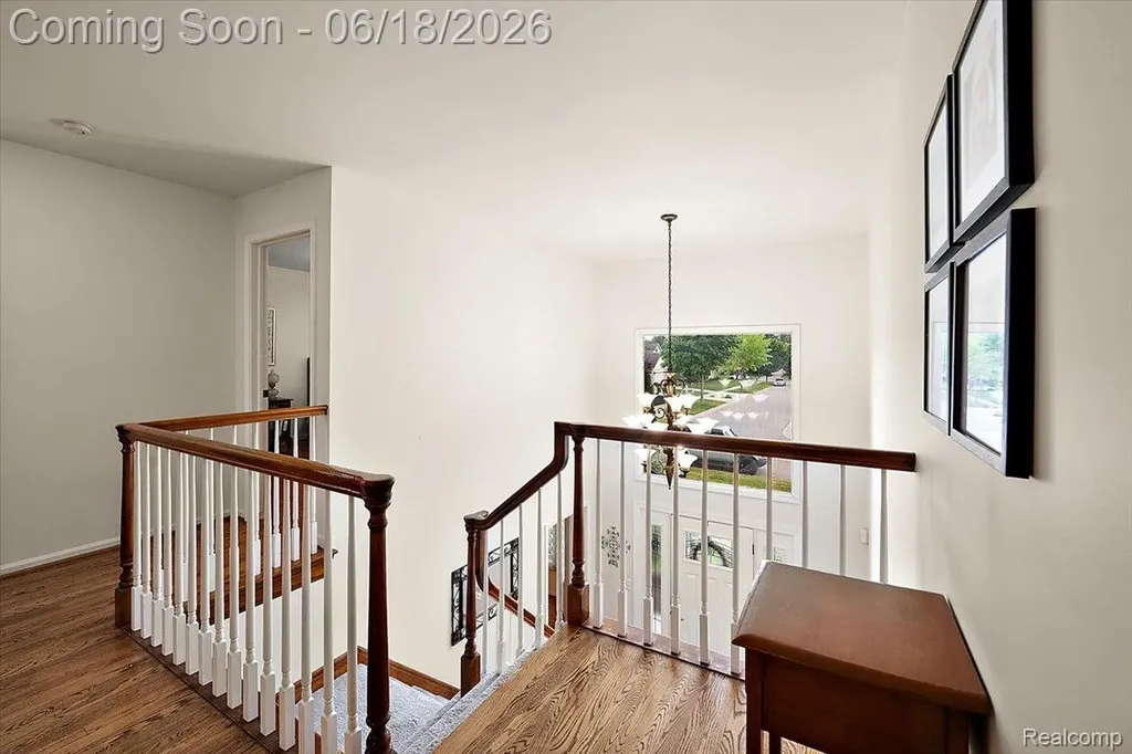 1043 River Mist Drive Rochester City MI 48307