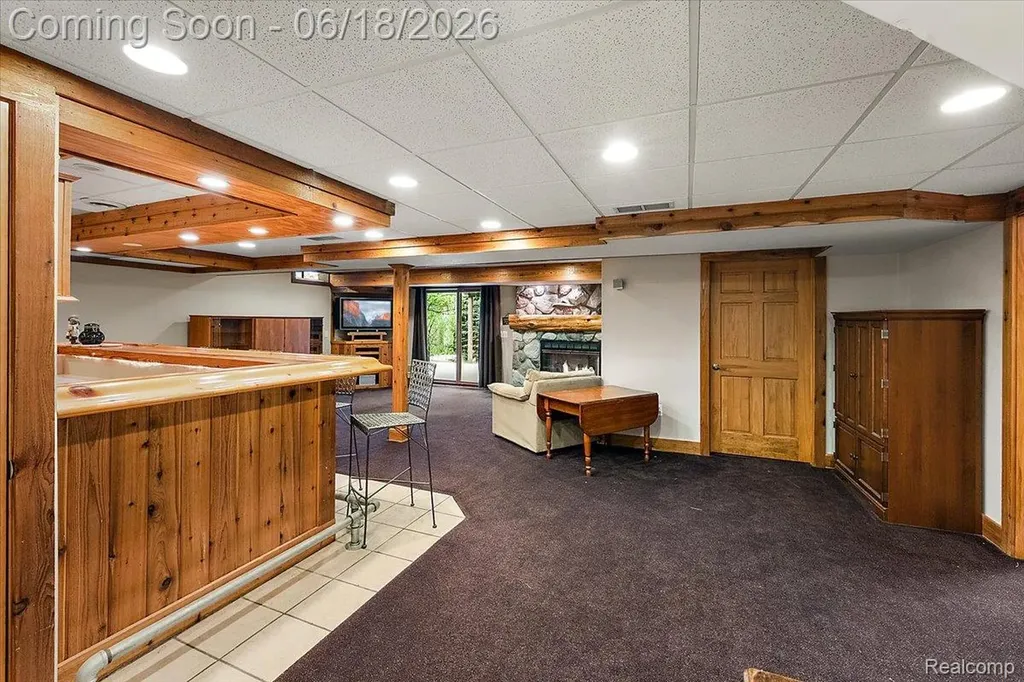 1043 River Mist Drive Rochester City MI 48307