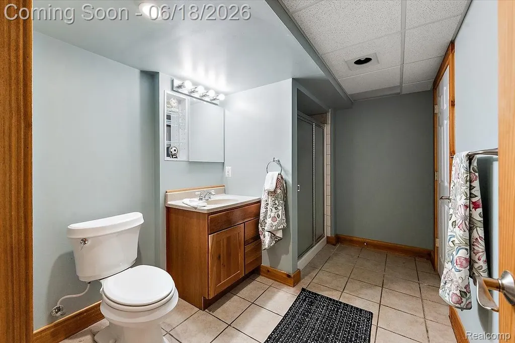 1043 River Mist Drive Rochester City MI 48307