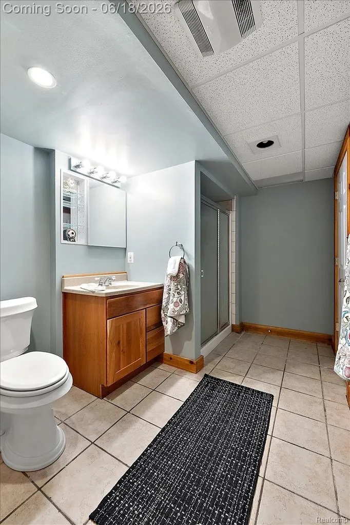 1043 River Mist Drive Rochester City MI 48307