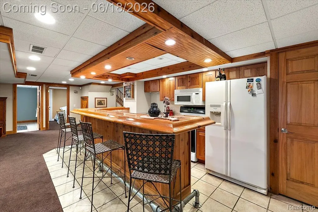 1043 River Mist Drive Rochester City MI 48307