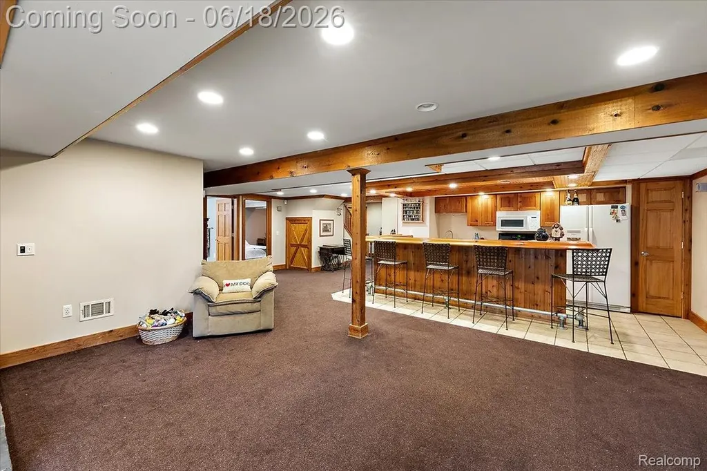 1043 River Mist Drive Rochester City MI 48307