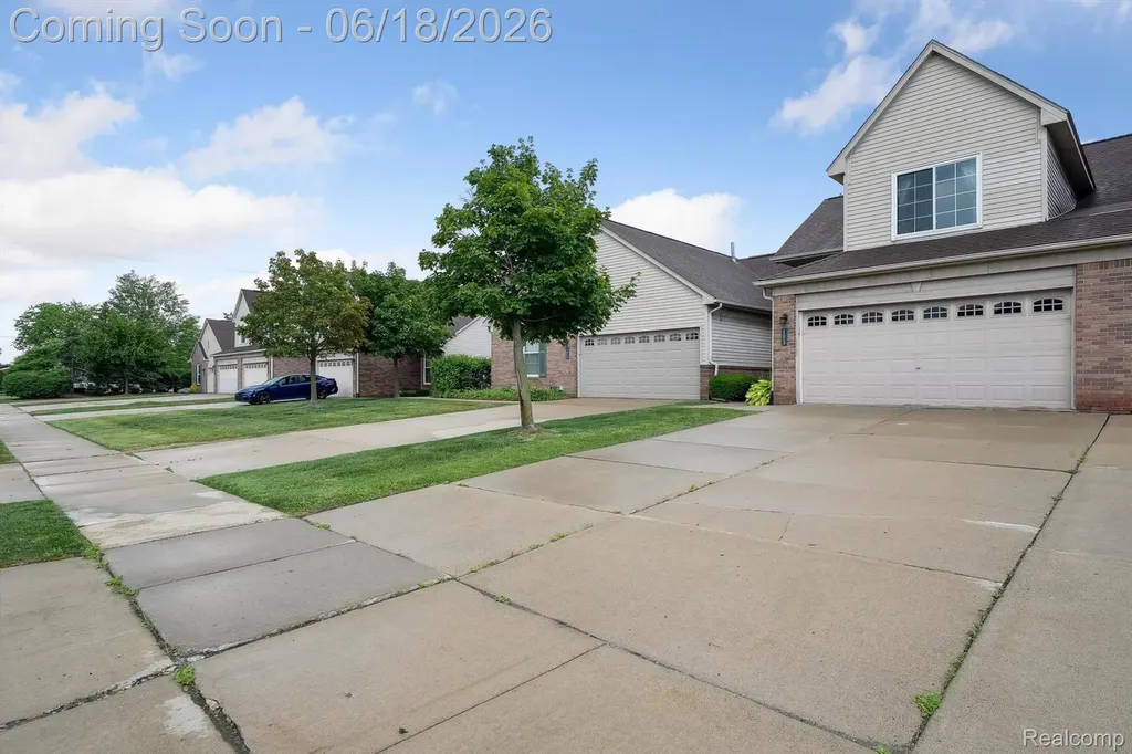 183 Daniel Avenue Westland City MI 48186