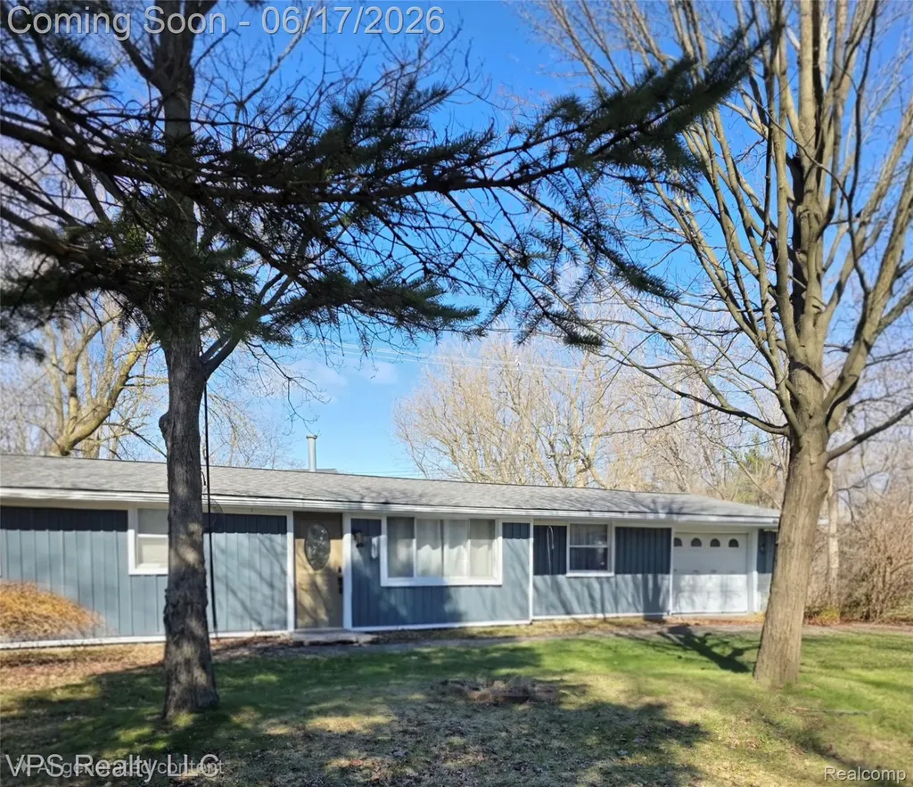 1853 Payson Road Walled Lake City MI 48390