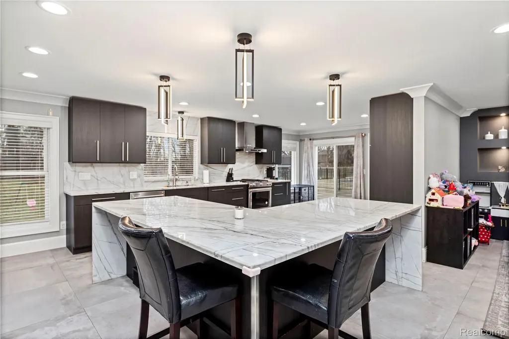 15879 Millar Road Clinton Charter Township MI 48036