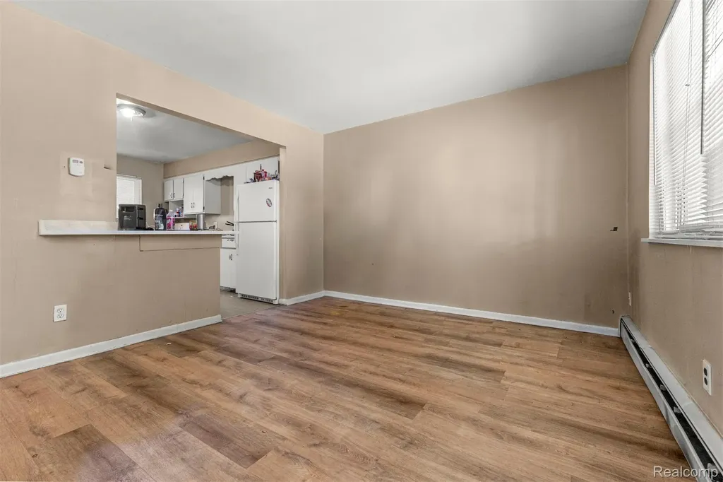 4077 Columbus Street Wayne City MI 48184
