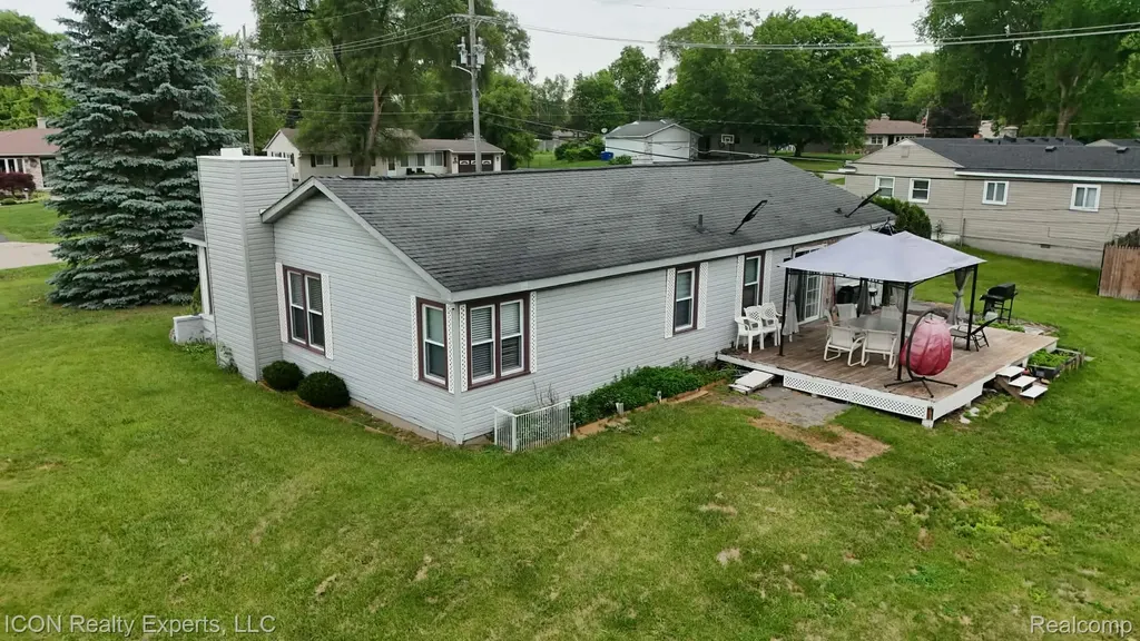 4959 Irwindale Drive Waterford Charter Township MI 48328