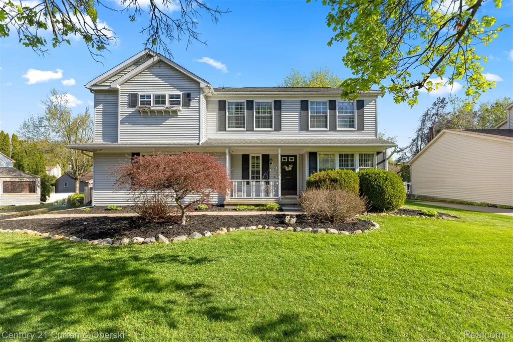8095 S Huron River Drive York Charter Township MI 48197