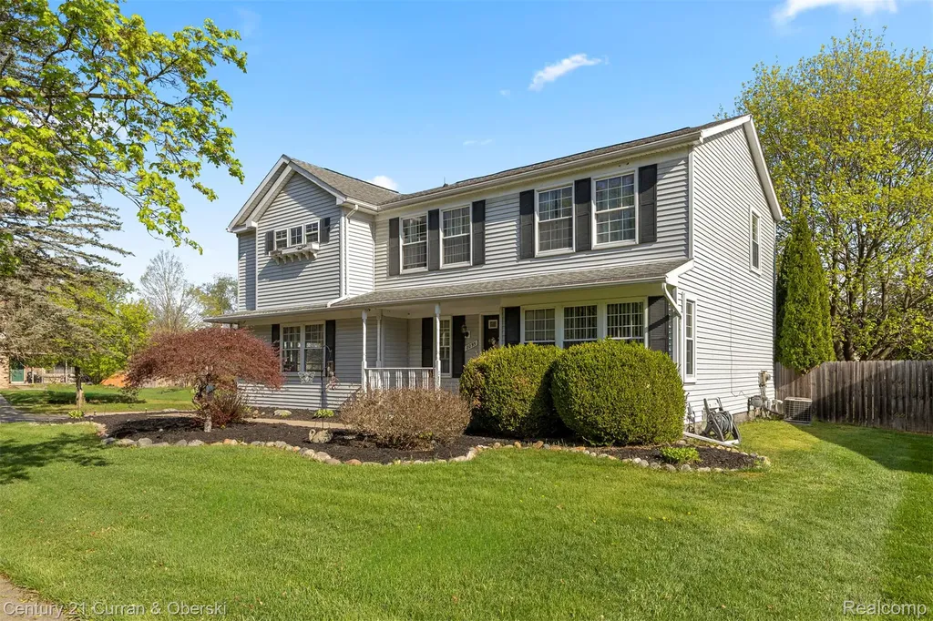 8095 S Huron River Drive York Charter Township MI 48197