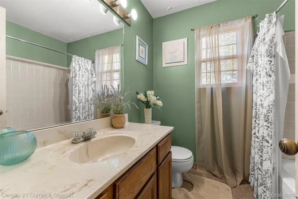 8095 S Huron River Drive York Charter Township MI 48197