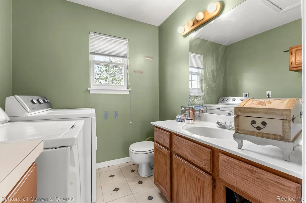 8095 S Huron River Drive York Charter Township MI 48197