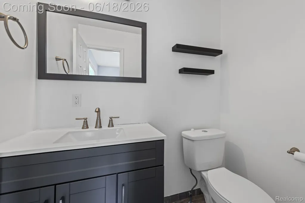 4303 N Verona Circle Royal Oak City MI 48073