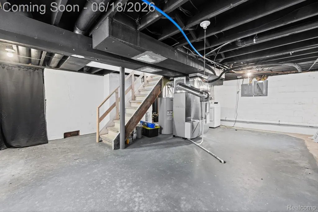 4303 N Verona Circle Royal Oak City MI 48073