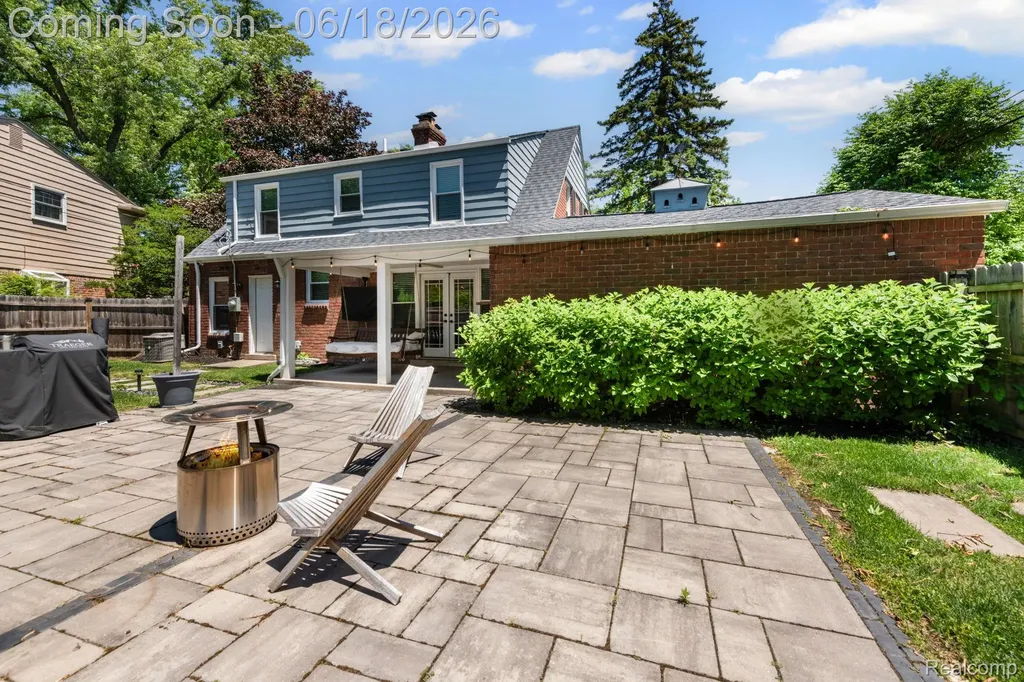4303 N Verona Circle Royal Oak City MI 48073