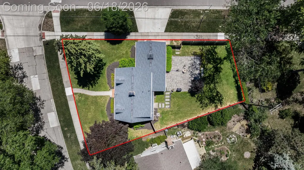 4303 N Verona Circle Royal Oak City MI 48073