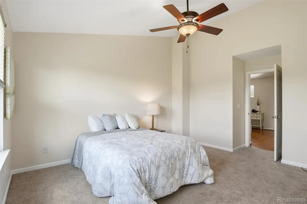 22852 Woodcreek Drive Taylor City MI 48180