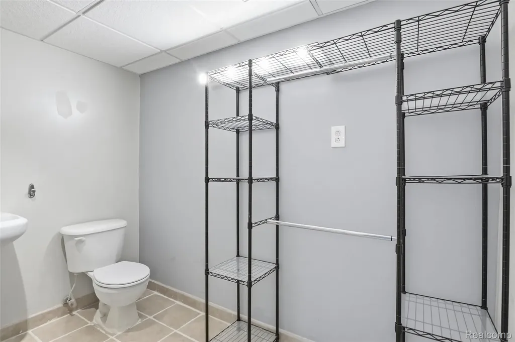 22852 Woodcreek Drive Taylor City MI 48180
