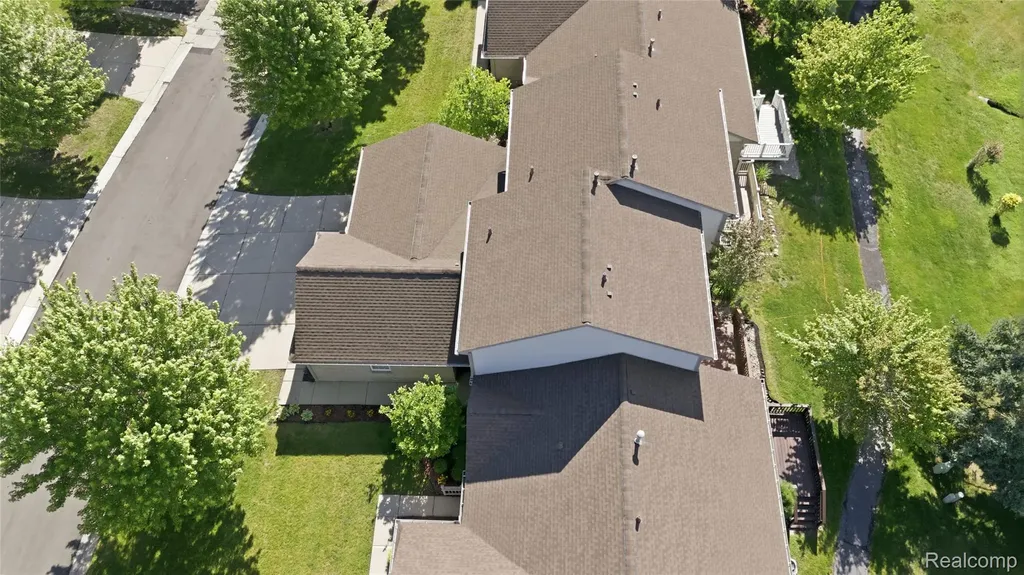 22852 Woodcreek Drive Taylor City MI 48180