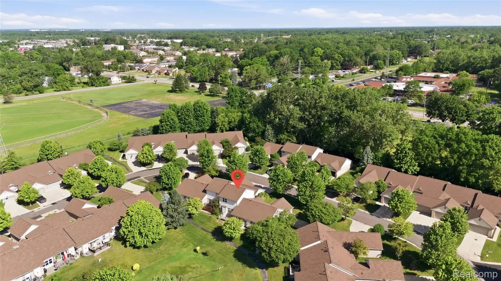 22852 Woodcreek Drive Taylor City MI 48180