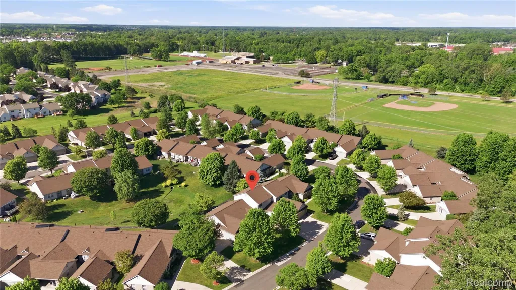 22852 Woodcreek Drive Taylor City MI 48180