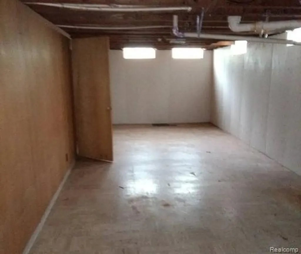 3804 Embarcadero Street Waterford Charter Township MI 48329
