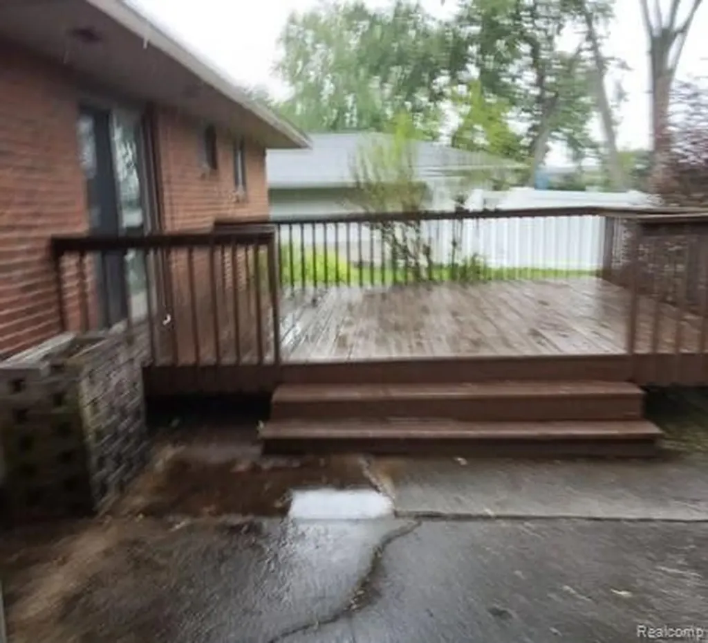 3804 Embarcadero Street Waterford Charter Township MI 48329