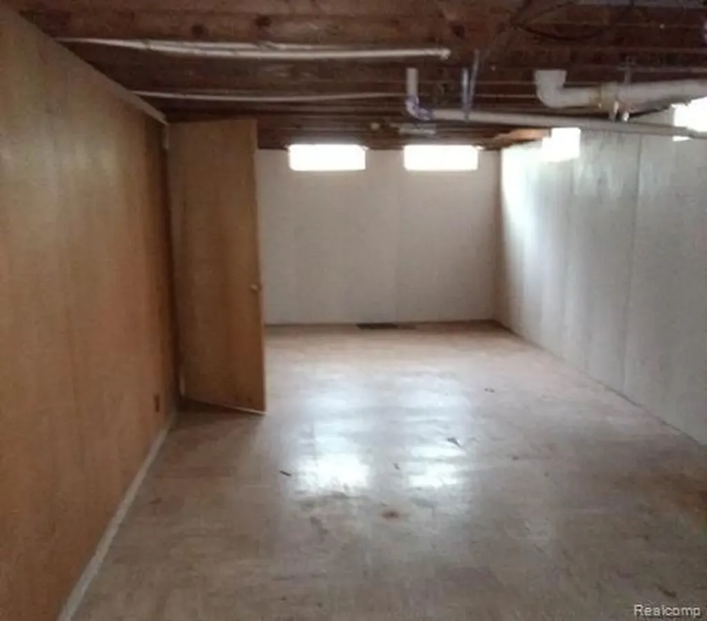 3804 Embarcadero Street Waterford Charter Township MI 48329