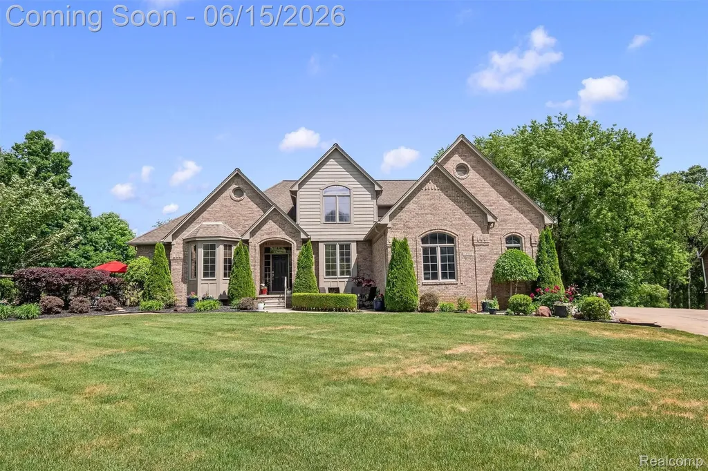 68960 Silver Fox Lane Washington Township MI 48095