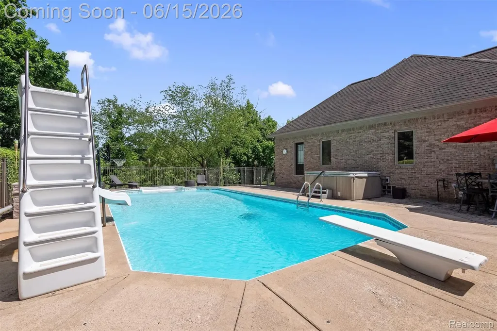 68960 Silver Fox Lane Washington Township MI 48095