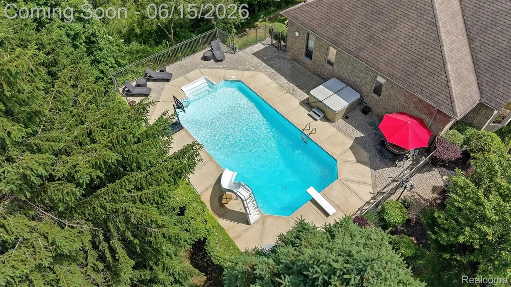 68960 Silver Fox Lane Washington Township MI 48095