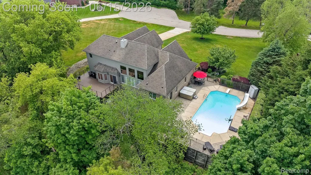 68960 Silver Fox Lane Washington Township MI 48095