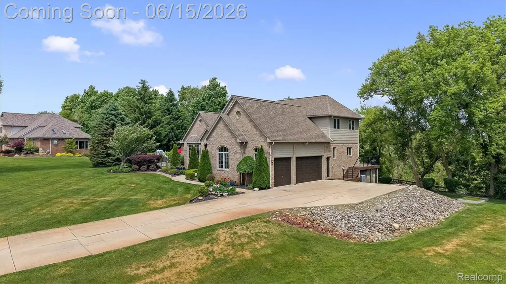 68960 Silver Fox Lane Washington Township MI 48095