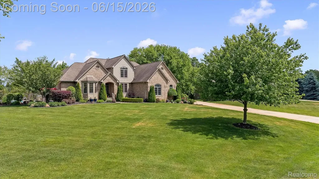 68960 Silver Fox Lane Washington Township MI 48095