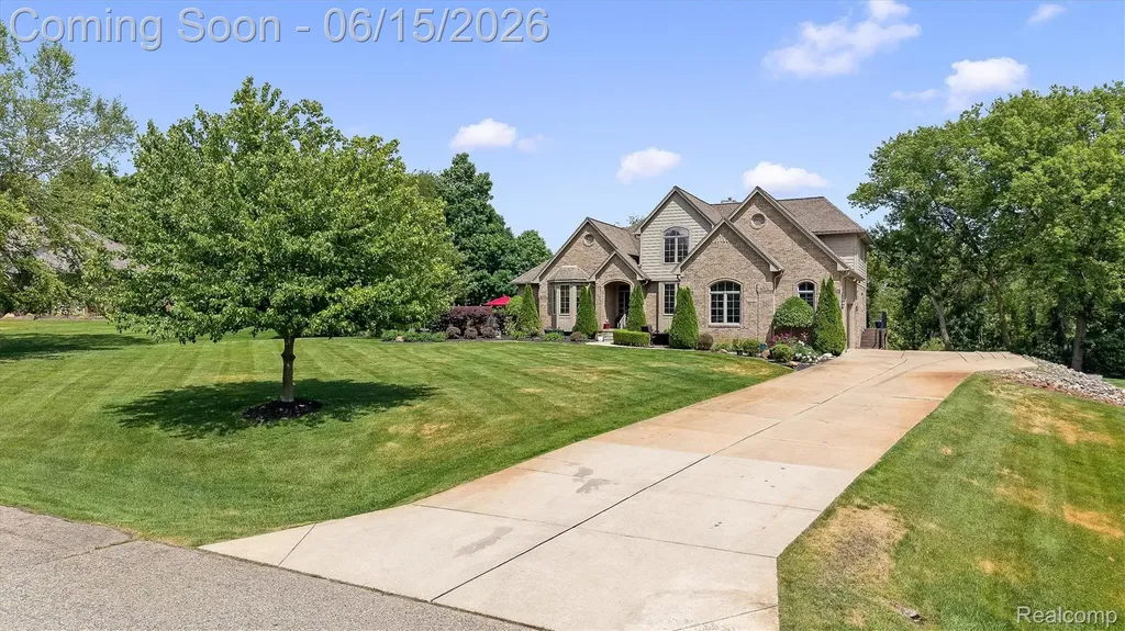 68960 Silver Fox Lane Washington Township MI 48095